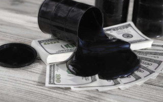 Нападение Ирана снизило цены на нефть: как это повлияет на мировые рынки