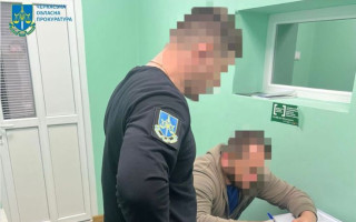 На Черкащині ексадвокат організував схему незаконного перетину державного кордону