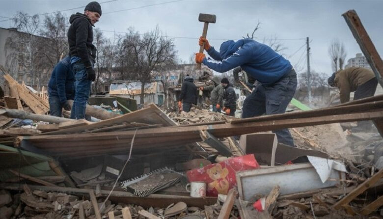 Позволяет ли закон расторгнуть трудовой договор при привлечении к общественно полезным работам