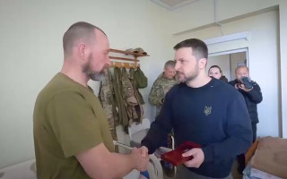 Зеленский приехал в Донецкую область: посетил военных, проходящих лечение