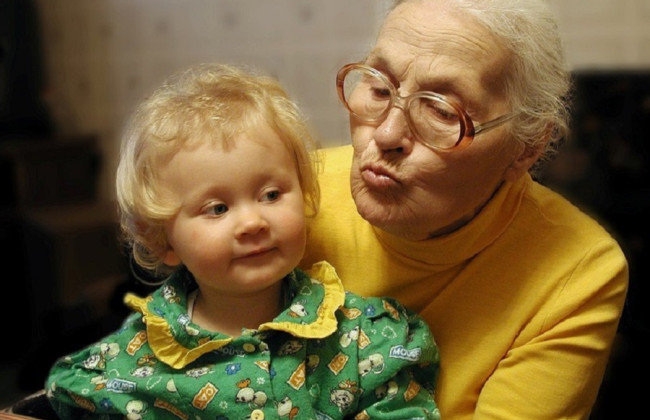 Родители-предприниматели: может ли бабушка взять отпуск по уходу за ребенком