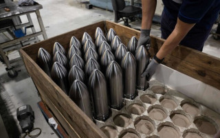 У Європі закликали не сповільнюватися у виробництві зброї після голосування у США