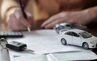 Юрлицо передало в финансовый лизинг легковое авто: кто платит транспортный налог