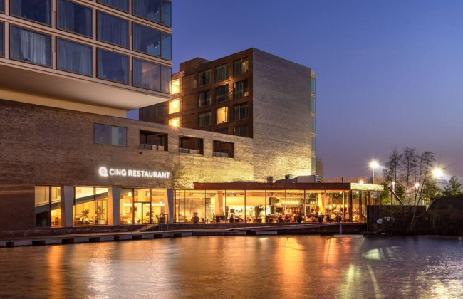 Амстердам в борьбе с туристами: власти вводят лимит на гостиничные ночи