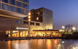 Амстердам в борьбе с туристами: власти вводят лимит на гостиничные ночи