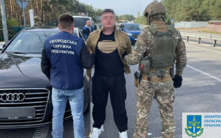 Обманул мать погибшего военного на 7,5 млн грн: на Закарпатье будут судить злоумышленника