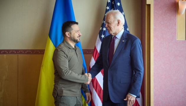 Зеленский провел разговор с Байденом: говорили о финансировании для Украины