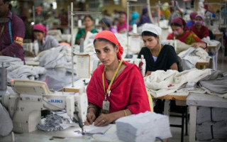 Европарламент поддержал запрет на продажу товаров, изготовленных с использованием принудительного труда