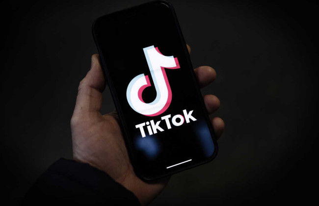 Джо Байден подписал закон о потенциальном запрете TikTok в США: что известно