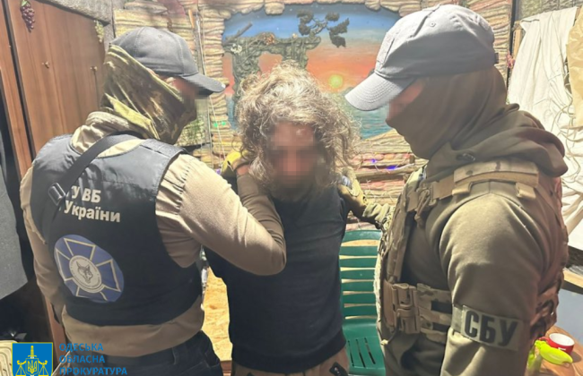 Мстил за судимость: в Одессе рецидивист наводил ракеты на здания СБУ и «охотился» на ПВО