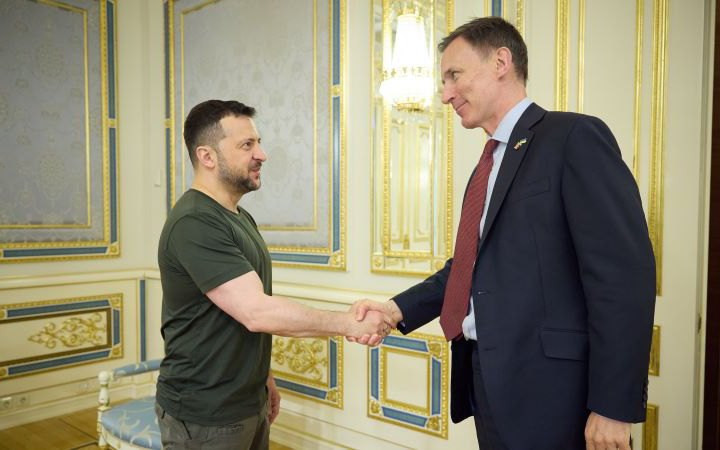 Зеленський обговорив з міністром фінансів Великої Британії санкції та підтримку України