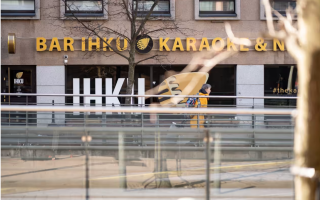 В Финляндии депутат устроил стрельбу возле ресторана в столицы