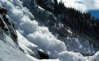 В Карпатах туристів застерігають від походів в гори