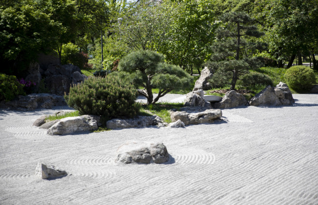 У парку Кіото в Києві відкрили оновлений сад каменів, фото