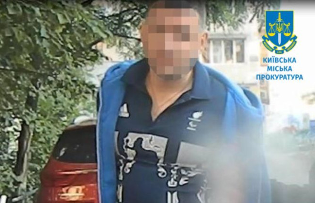 Нанесли 16 ножевых ранений ради двух мобильных телефонов: в Киеве суд наказал злоумышленников