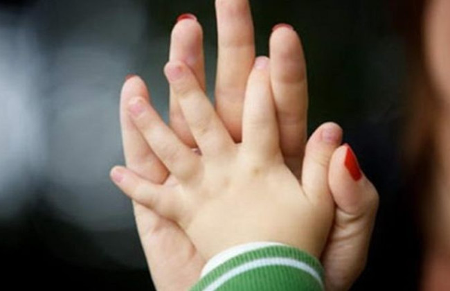 Отменят ли пенсию по потере кормильца на несовершеннолетнего ребенка, если его усыновит отчим: разъяснение ПФ