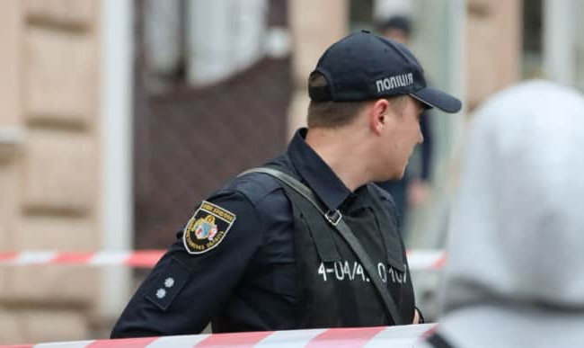 В Днепре произошла стрельба между 14-летней девушкой и ее 17-летней знакомой