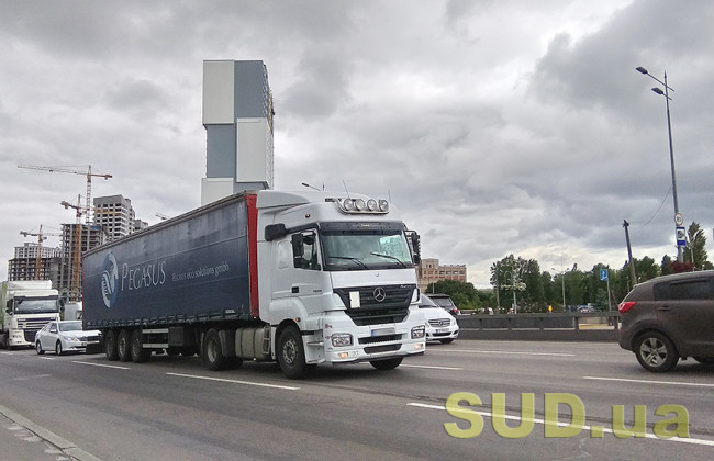 «Они такие же граждане Украины, как и другие», — в Закарпатском ТЦК прокомментировали ситуацию с мобилизацией водителей грузовиков