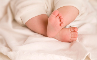 На Волині 19-річна горе-матір заморила голодом доньку: немовля не прожило і двох місяців