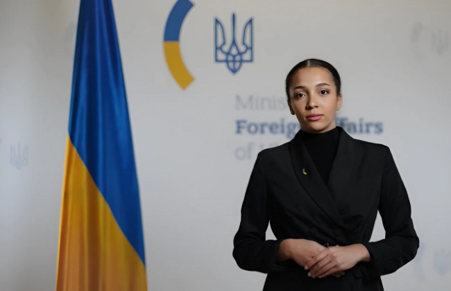 Консульську інформацію від МЗС України офіційно коментуватиме ШІ-аватар Вікторія, відео