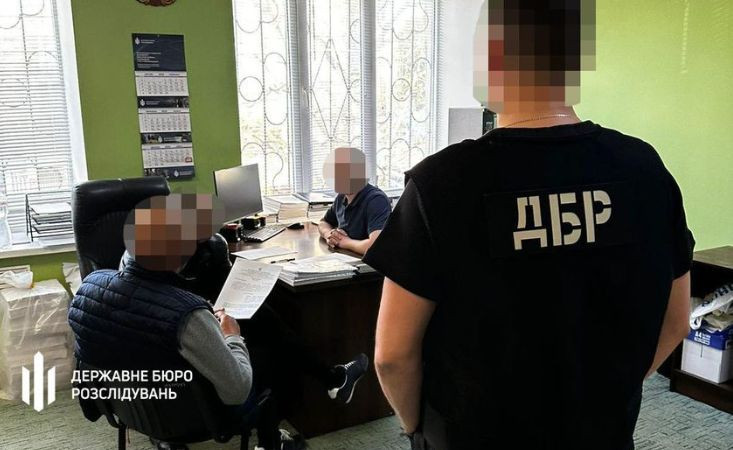 За $20 000 обіцяв «домовитися» з ДБР про закриття справи: викрили працівника судової охорони