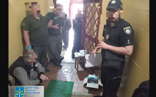 У Запоріжжі затримали адвоката, який приніс наркотики для в’язня у СІЗО