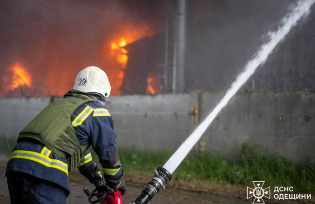 В Одессе во время ночной атаки баллистикой погибли три человека, еще три — ранены