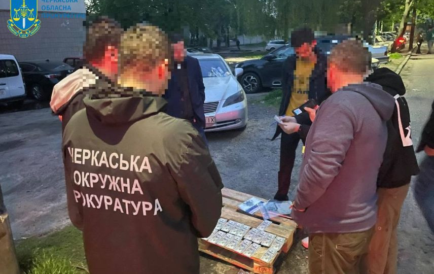 За $3 000 обещал уклонисту «билет» за границу: в Черкасской области разоблачили схему