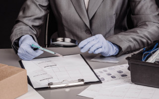 Особливості судових експертиз та експертних досліджень: що слід знати