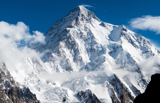 Верховный суд Непала обязал правительство ограничить количество разрешений на восхождение на Эверест