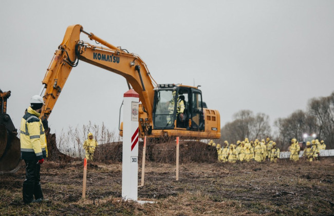 Латвийская армия начала готовить оборону из рвов на границе с рф