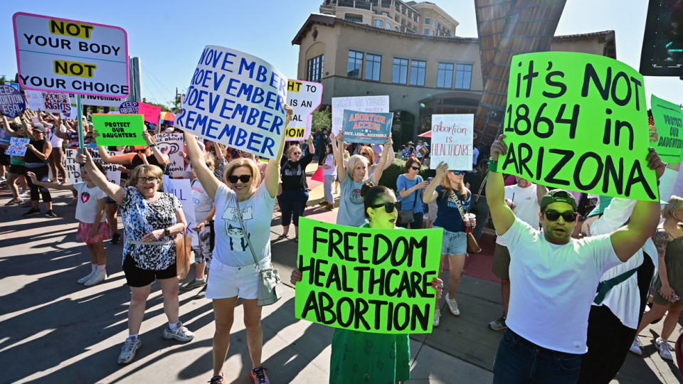В Аризоні проголосували за скасування закону про майже повну заборону на аборти 160-річної давності