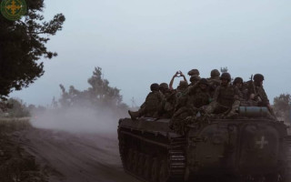 росія зосередила 25 тисяч військових у районі Часового Яру