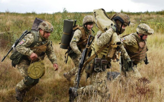 У Дарницькому районі пройдуть військові навчання: киянам нагадали про заборону фото- та відеозйомки