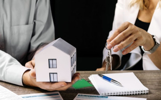 Мін’юст роз’яснив, які документи слід перевірити перед купівлею нерухомості на вторинному ринку