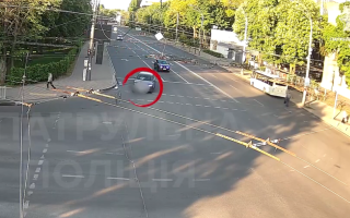 В Киеве водитель в состоянии алкогольного опьянения пытался сбежать от патрульных: видео