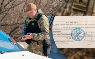 Кто-то проявляет агрессию, а кто-то убегает: работник ТЦК рассказал, как украинцы реагируют на вручение повесток на блокпостах