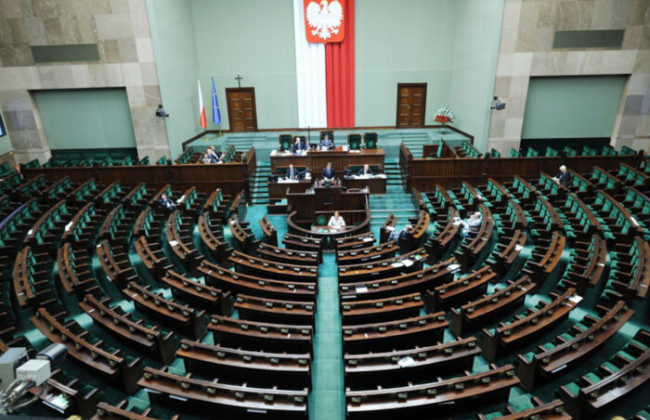 Спецслужбы Польши обнаружили прослушку в помещении, где должно было состояться выездное заседание правительства