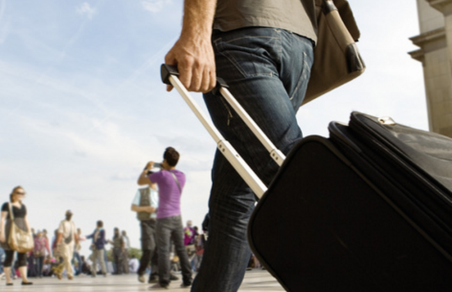 Кабмин обновил правила пересечения границы для студентов – как парням поехать на учебу