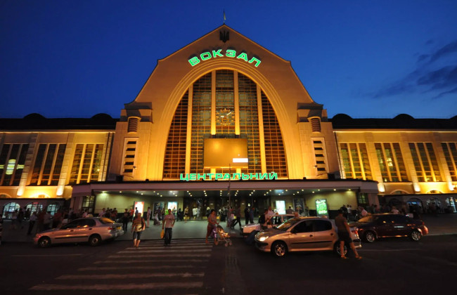 На Центральном вокзале Киева открыли новый информационный пункт рекрутинга в ВСУ