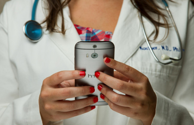 Глав и членов врачебно-консультативных комиссий исключили из перечня декларантов