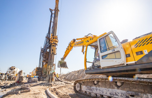 Весь май работы будут продолжаться круглосуточно: как продвигается строительство Подольско-Воскресенского моста в Киеве