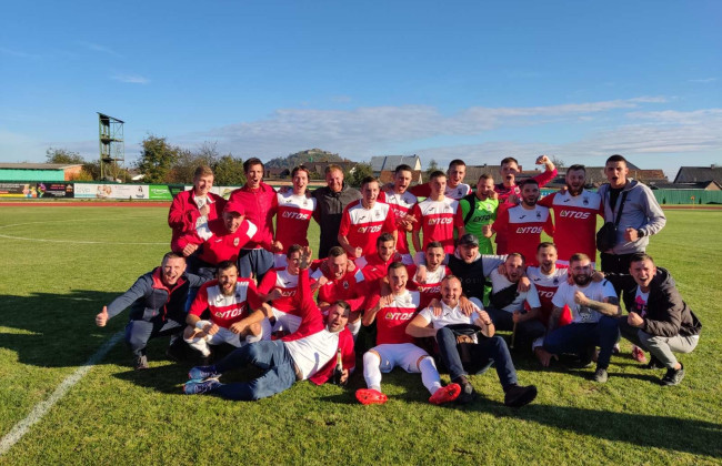 Чемпионат на грани срыва: на Закарпатье работники ТЦК забрали футболиста ФК «Хуст» прямо с вокзала