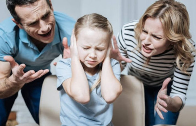 Родителей за уклонение от обеспечения обучения и воспитания детей будут штрафовать до 5100 грн