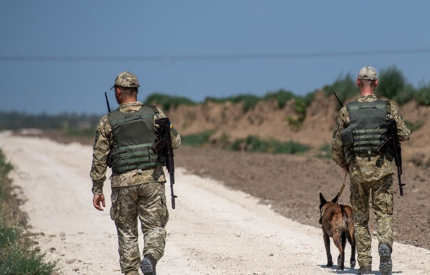 На Одещині росіянин-переправник ухилянтів напав на прикордонника