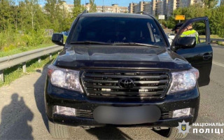 На Киевщине произошли разборки с оружием и ножом на АЗС