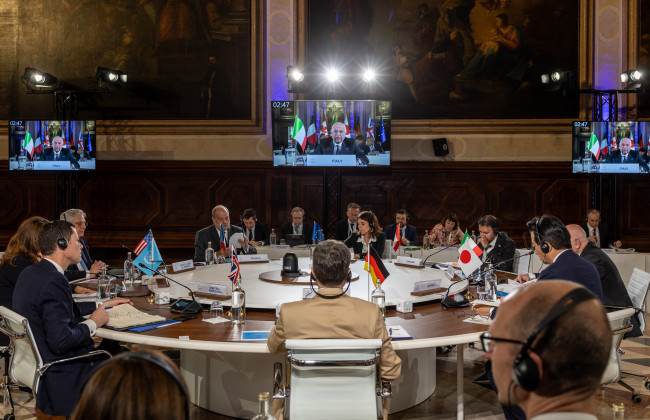 Украина должна усилить контроль за проверками добропорядочности судей, включая Верховный Суд, и контролировать расход средств на восстановление поврежденных судов – о чем заявили министры юстиции G7