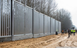 Польща планує витратити майже 400 мільйонів доларів, щоб зробити бар'єр на кордоні з Білоруссю «непрохідним»