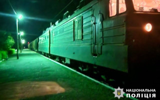 На Київщині під товарний електропотяг потрапив молодий чоловік