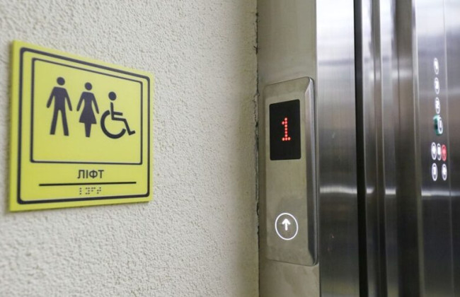 Во Львове более 20 человек вызволили из лифтов во время аварийных отключений света